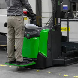 Cesab Lagertechnik Vermietung – Effizienz für Ihr Lager!