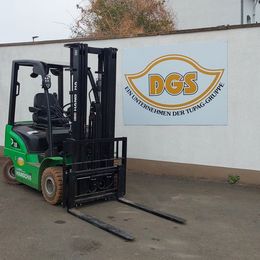 HC (Hangcha) CPD18-XD4-SI16 * 4-Rad Elektrostapler