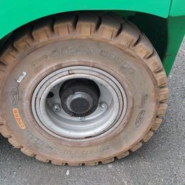 HC (Hangcha) CPD18-XD4-SI16 * 4-Rad Elektrostapler