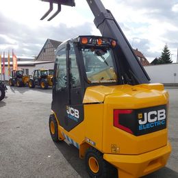JCB TLT 35-22 * Teleskopstapler starr