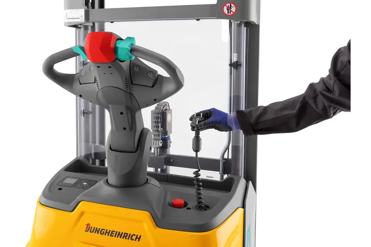 Jungheinrich Gabelhochhubwagen ERC 110zi Jungheinrich ERC 110zi